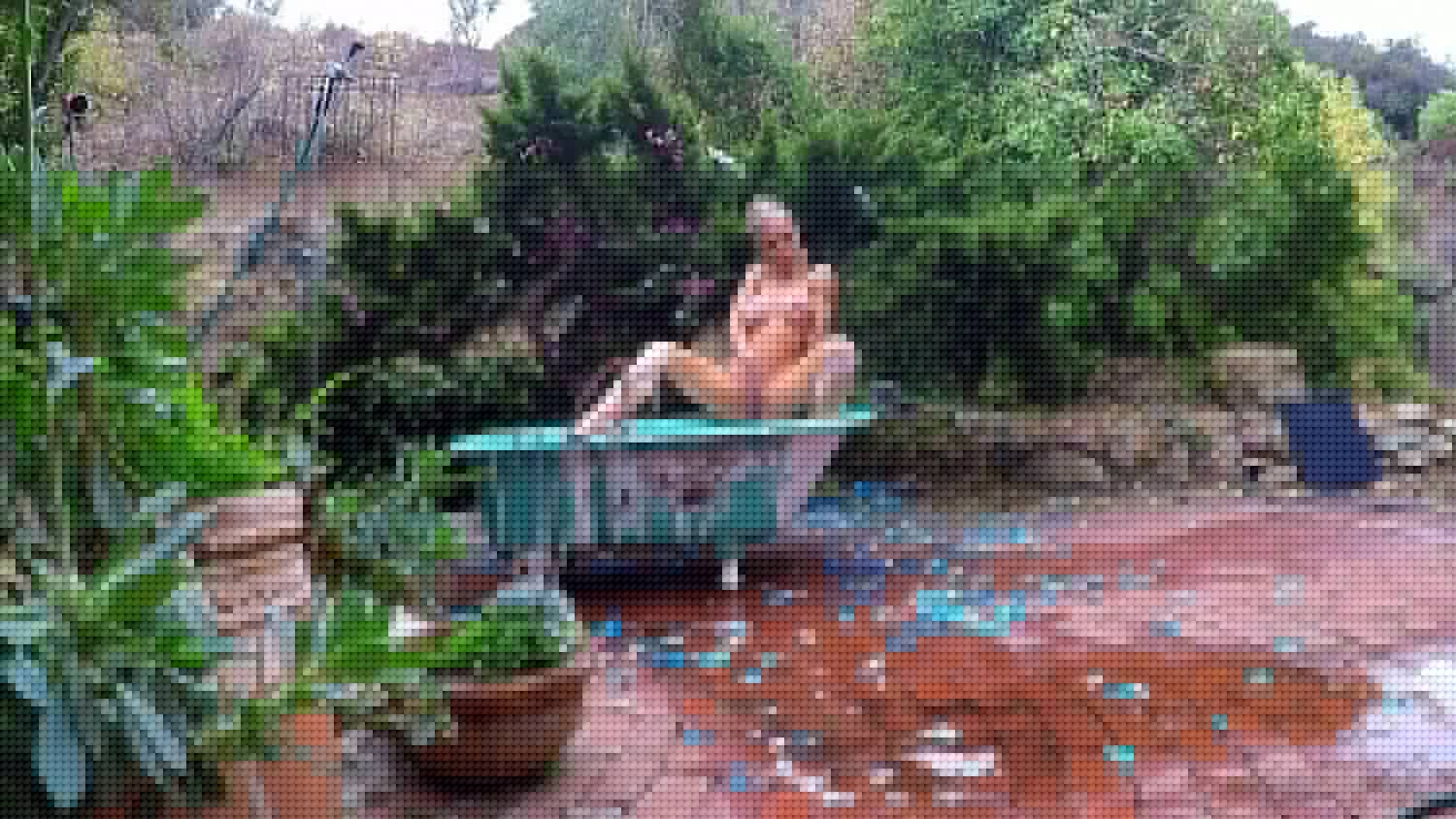 Nicole Aniston BTS