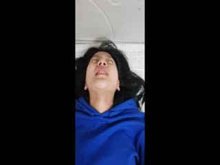 Selfies cô gái đại học Hàn Quốc chảy ra khỏi khuôn mặt dễ thương, đôi mắt thông minh, đôi mắt to, cô gái nghiêm túc cho bạn trai của họ phục vụ tình dục bằng miệng lớn và đẹp